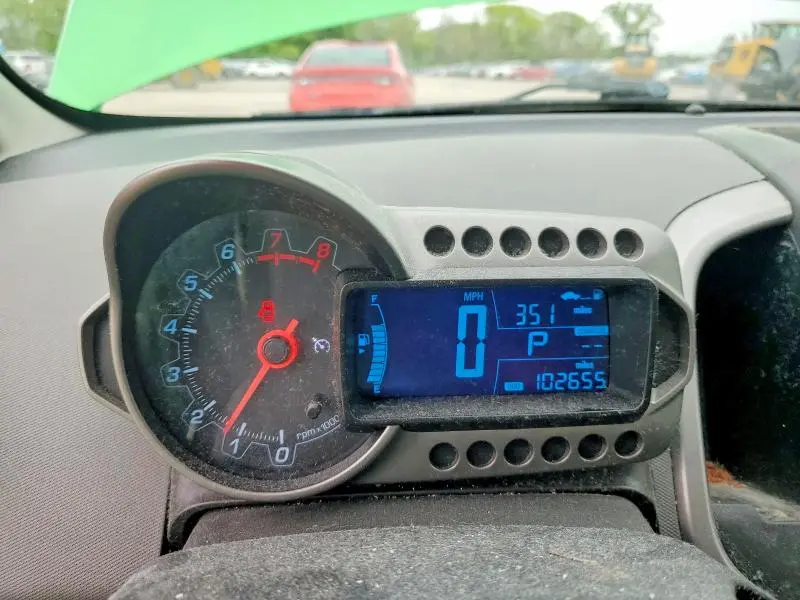 2016 CHEVROLET SONIC LT  