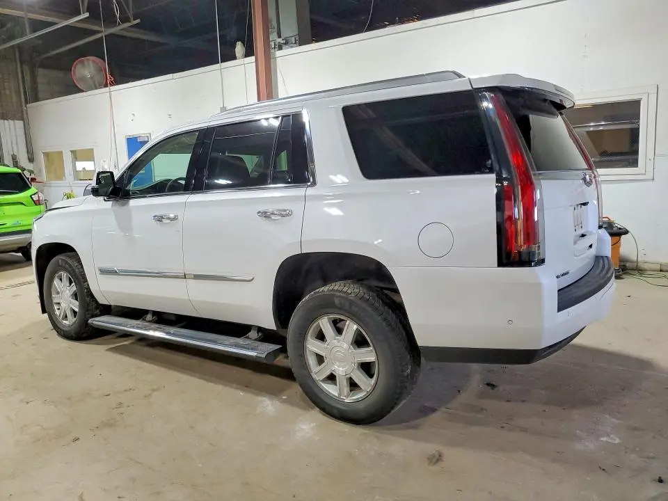 2017 CADILLAC ESCALADE PREMIUM LUXURY  