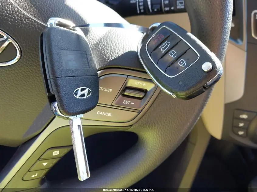 2017 HYUNDAI SANTA FE SPORT 2.4L