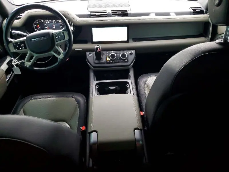 2022 LAND ROVER DEFENDER 110 X-DYNAMIC SE  