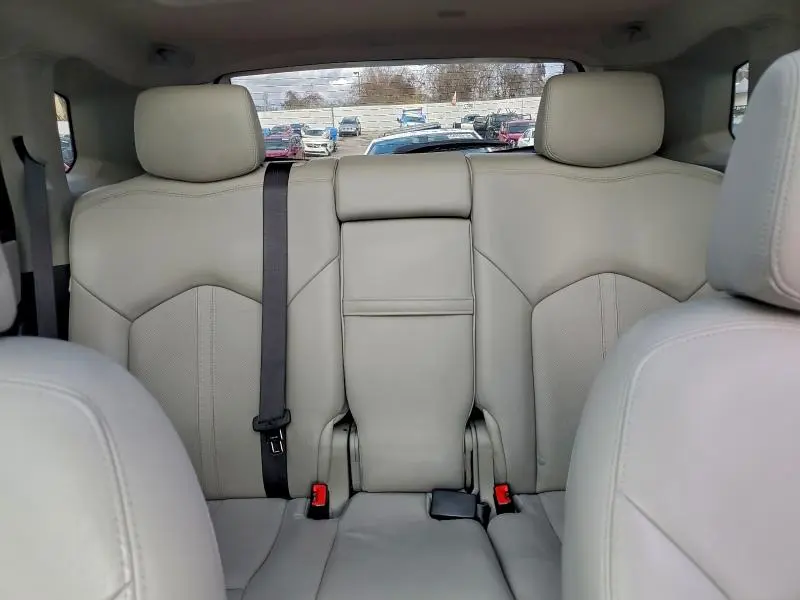 2016 CADILLAC SRX PERFORMANCE COLLECTION  