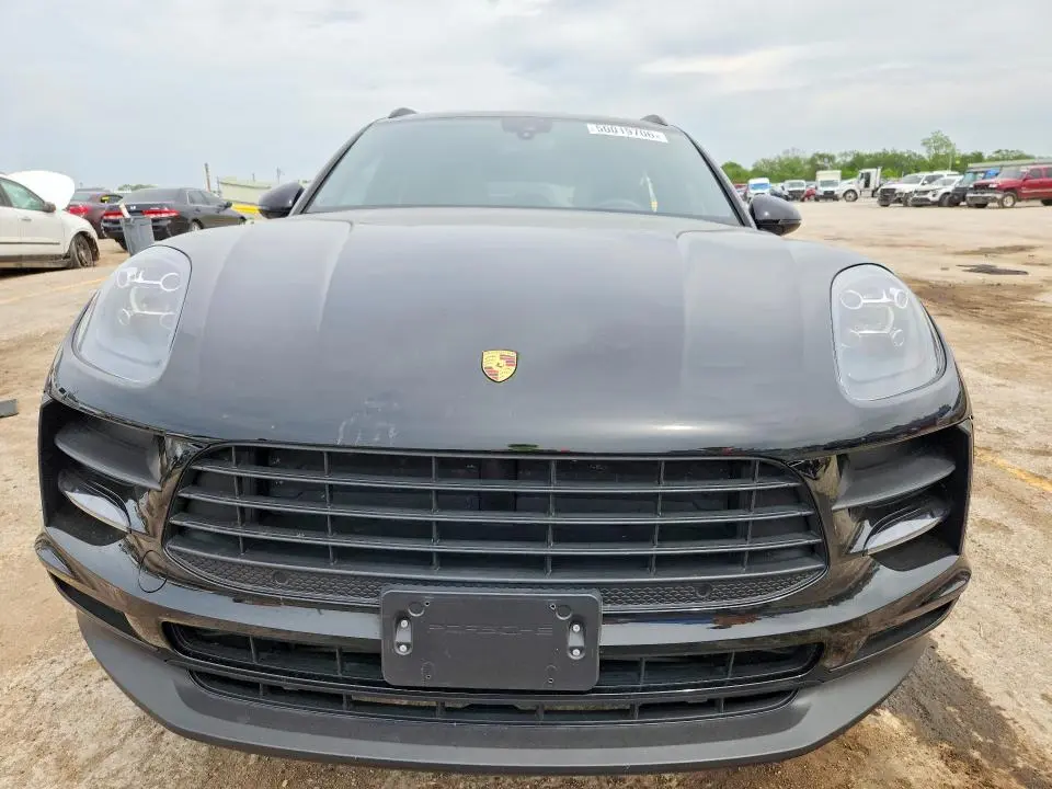 2021 PORSCHE MACAN   