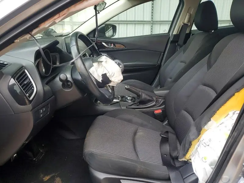2015 MAZDA 3 TOURING  