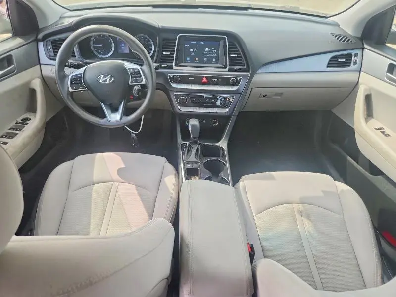 2019 HYUNDAI SONATA SE  
