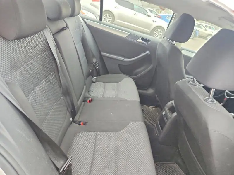 2014 VOLKSWAGEN JETTA SE  