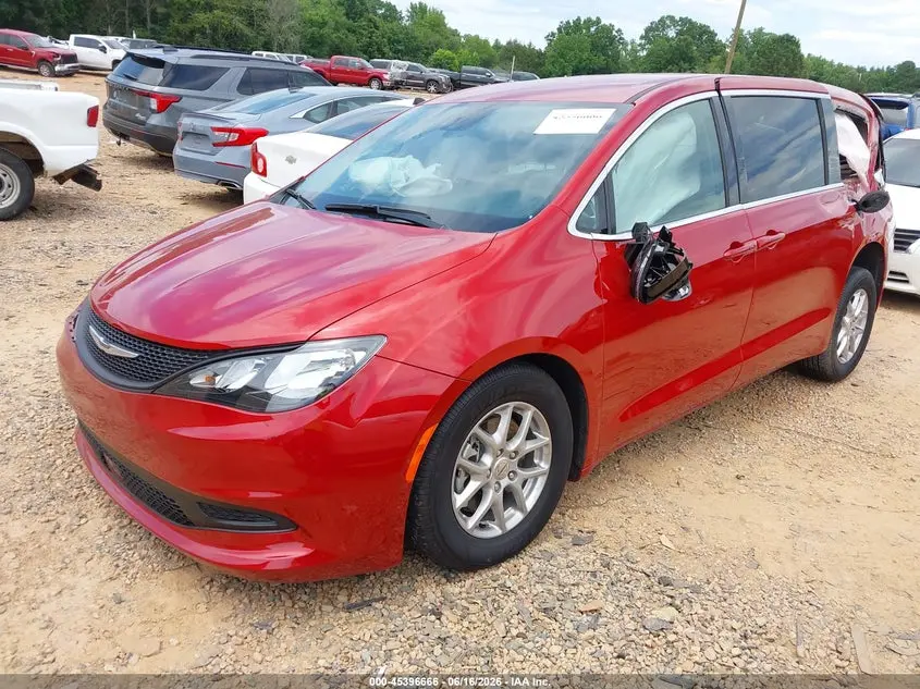 2025 CHRYSLER VOYAGER LX
