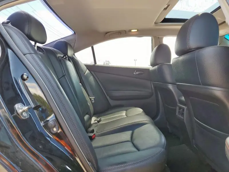 2012 NISSAN MAXIMA S  