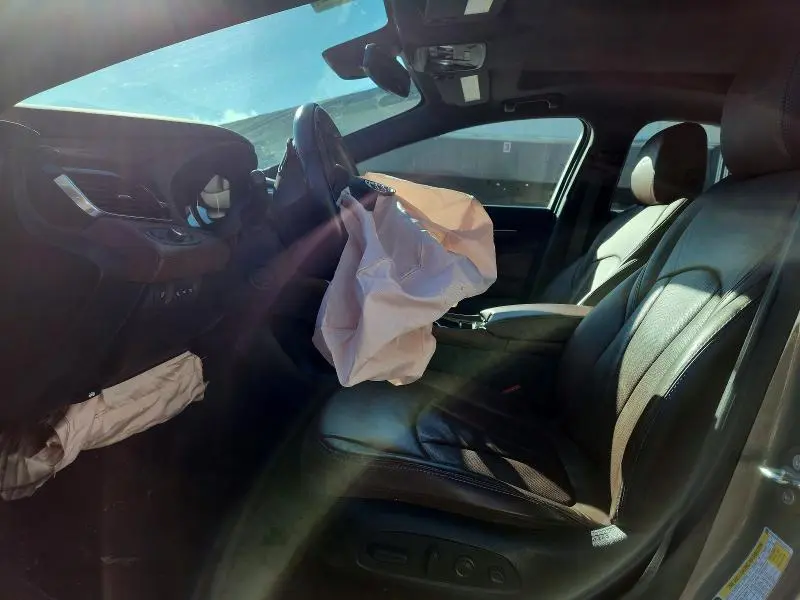 2019 BUICK LACROSSE AVENIR  