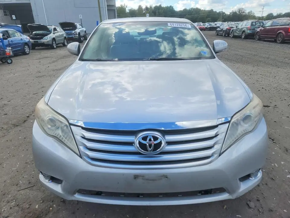 2011 TOYOTA AVALON BASE  