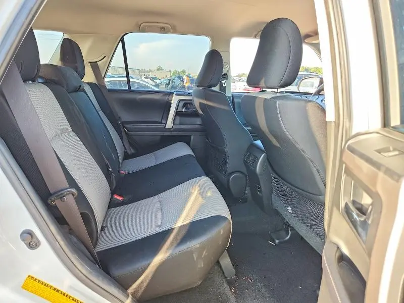2019 TOYOTA 4RUNNER SR5  