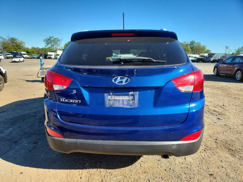 2014 HYUNDAI TUCSON SE  