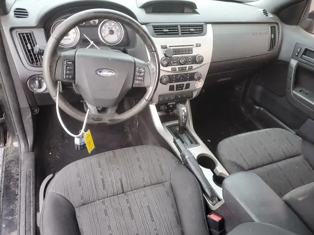 2010 FORD FOCUS SE  