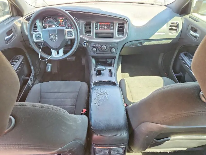 2013 DODGE CHARGER SE  