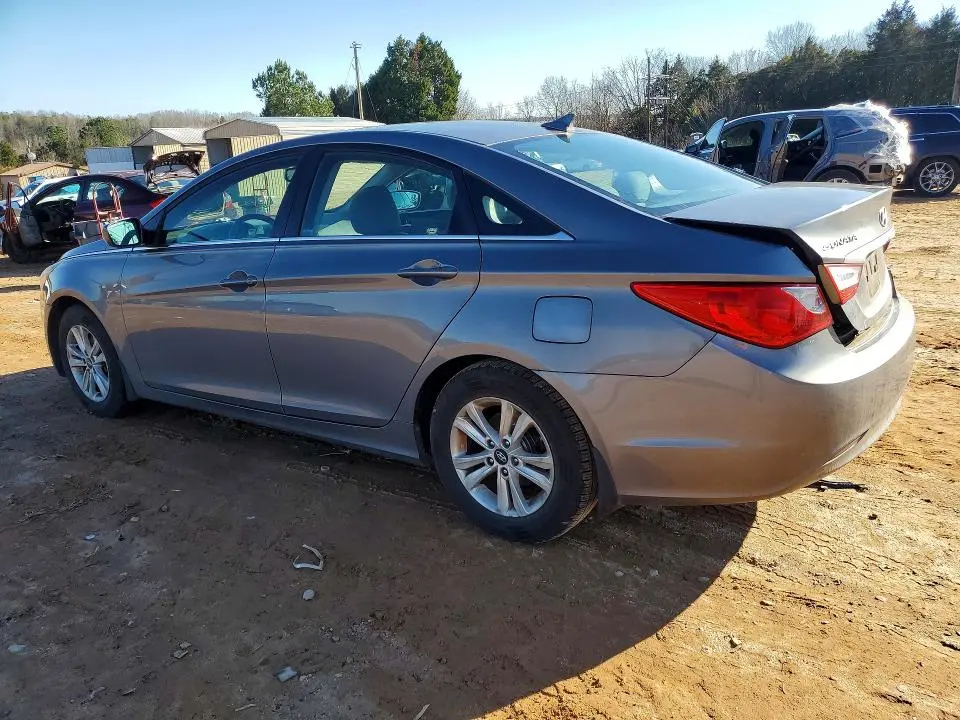 2011 HYUNDAI SONATA GLS  