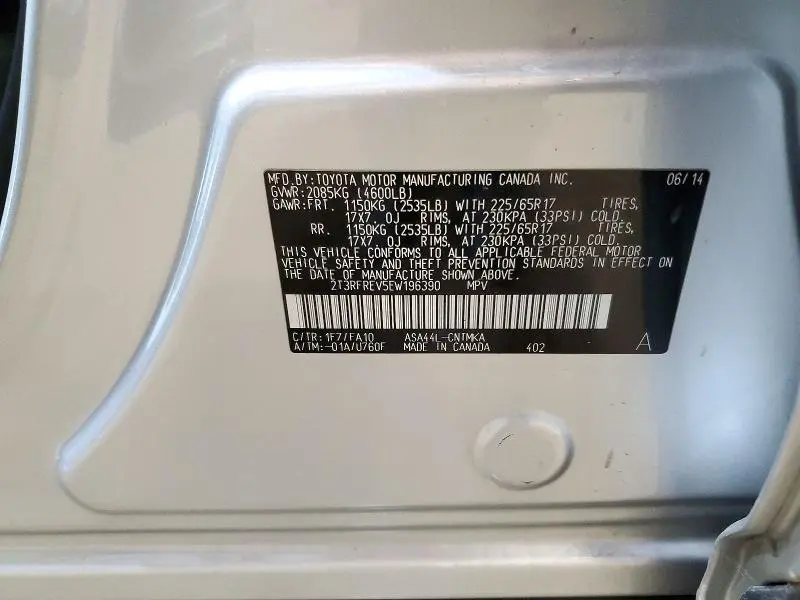 2014 TOYOTA RAV4 XLE  