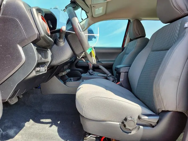 2021 TOYOTA TACOMA SR V6  