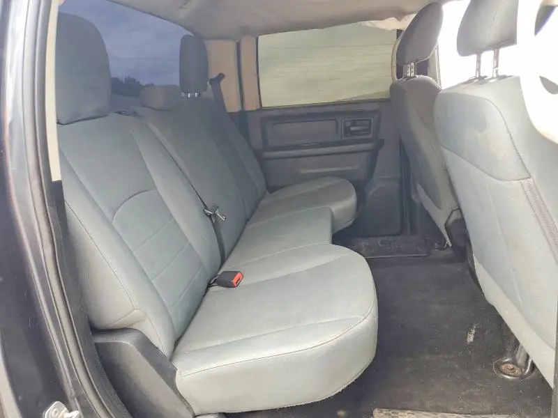 2016 RAM 1500 ST  