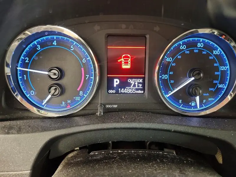 2017 TOYOTA COROLLA LE  