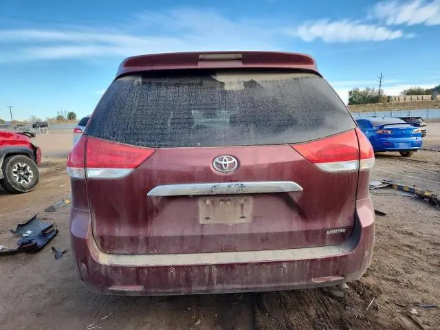 2012 TOYOTA SIENNA XLE  
