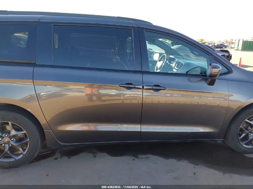 2019 CHRYSLER PACIFICA TOURING L