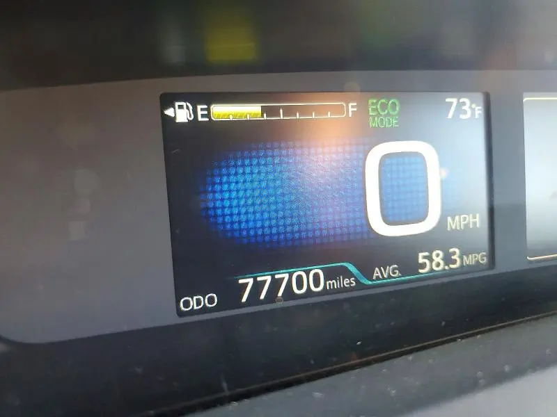 2019 TOYOTA PRIUS XLE  