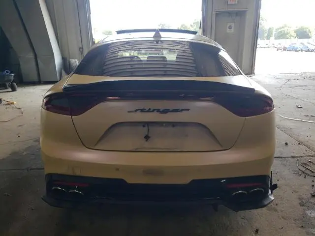2019 KIA STINGER GT1  