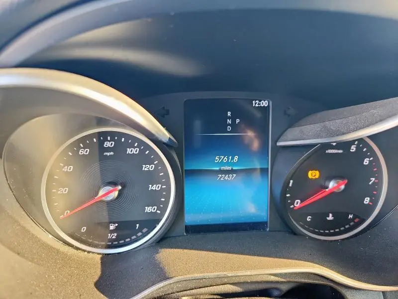 2021 MERCEDES-BENZ GLC 300  