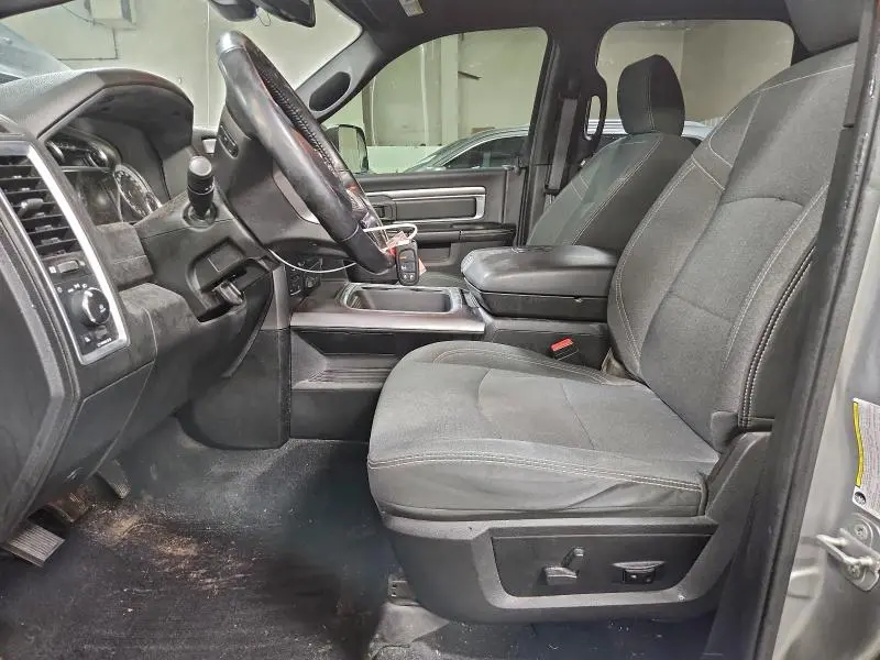 2021 RAM 1500 CLASSIC SLT  