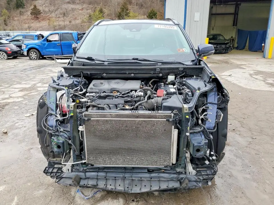 2022 TOYOTA RAV4 XLE PREMIUM  