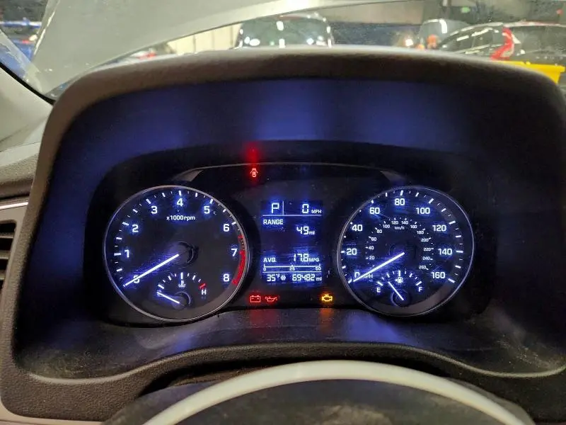 2018 HYUNDAI ELANTRA SE  