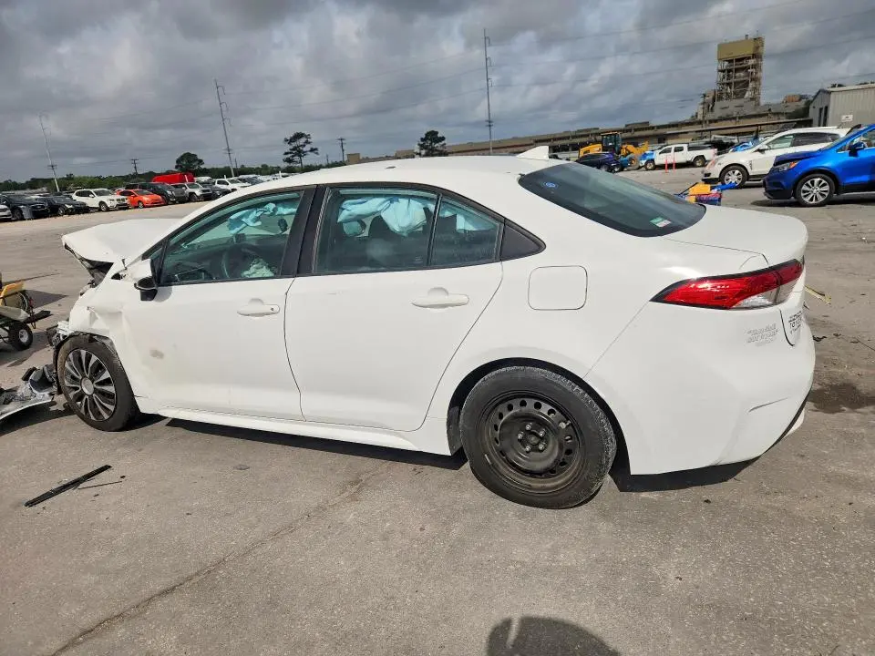 2022 TOYOTA COROLLA LE  