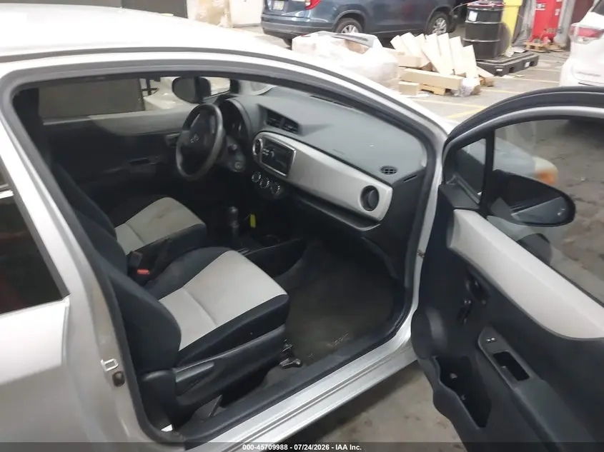2013 TOYOTA YARIS L