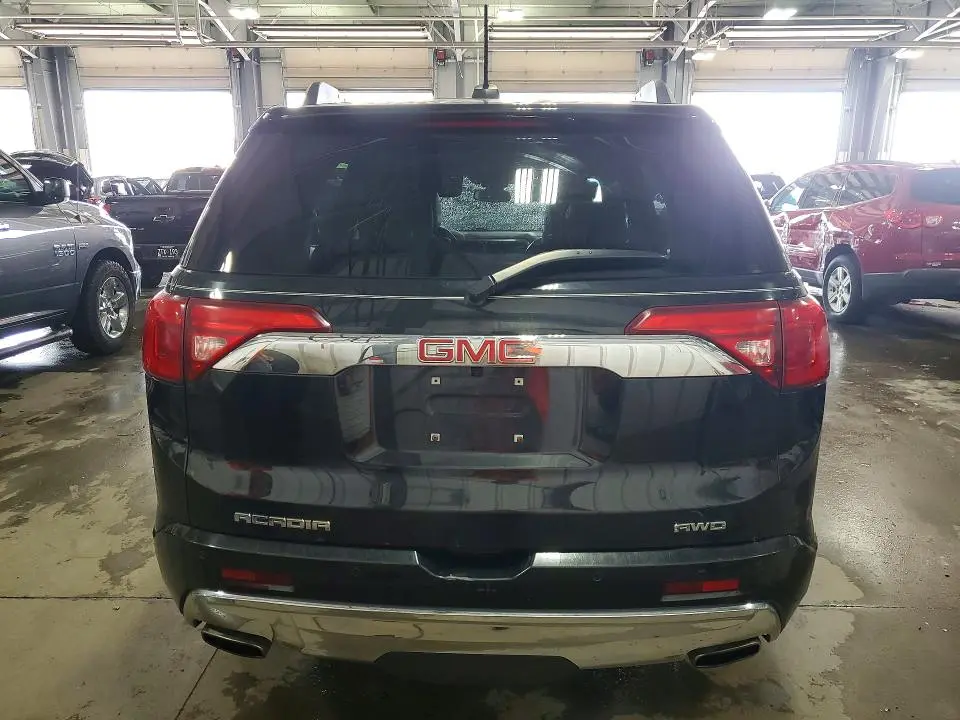 2018 GMC ACADIA DENALI  