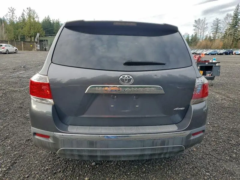 2012 TOYOTA HIGHLANDER BASE  