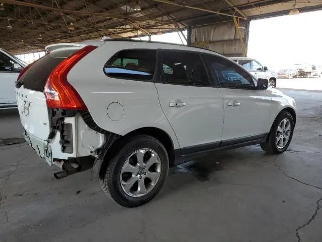 2010 VOLVO XC60 3.2  