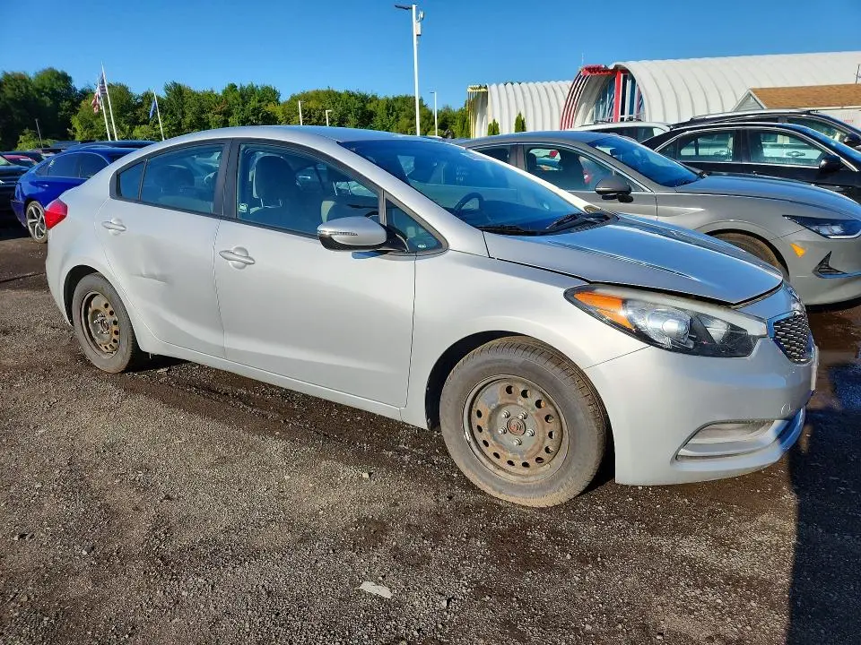 2015 KIA FORTE LX  