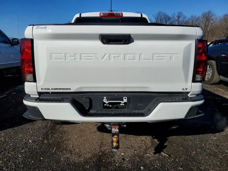 2024 CHEVROLET COLORADO LT  
