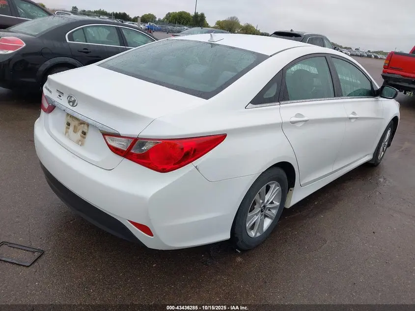 2014 HYUNDAI SONATA GLS
