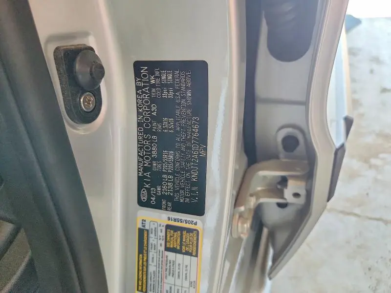 2013 KIA SOUL +  
