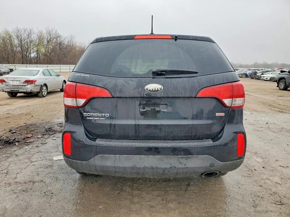 2014 KIA SORENTO LX  