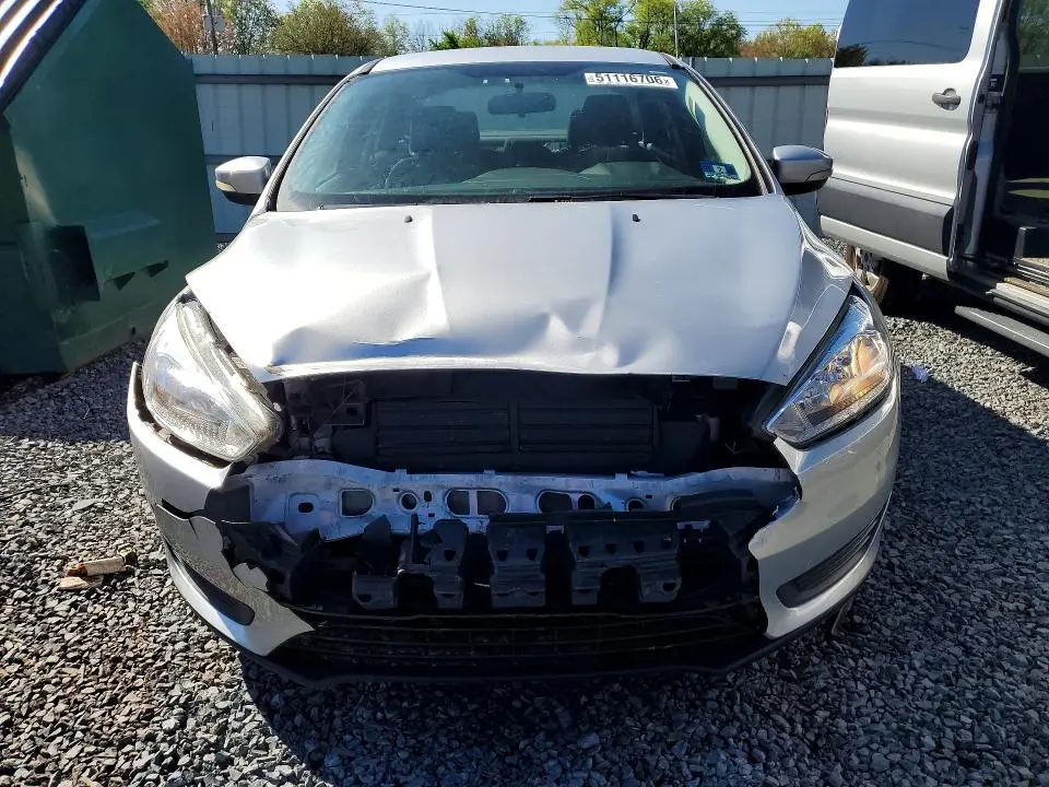 2018 FORD FOCUS SE  