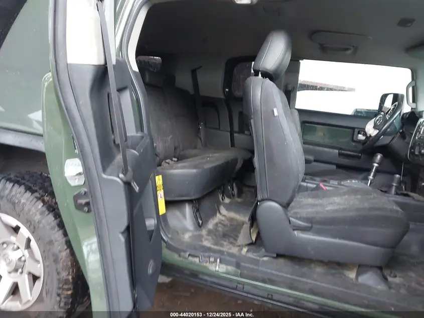 2014 TOYOTA FJ CRUISER  