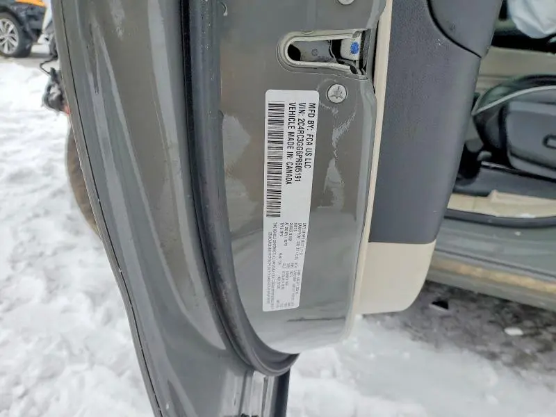 2023 CHRYSLER PACIFICA LIMITED  