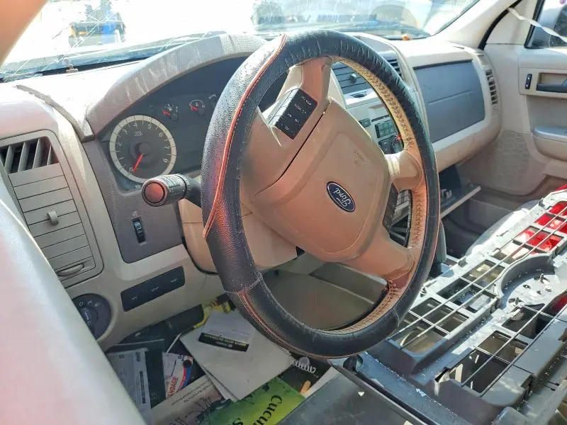 2010 FORD ESCAPE XLT  