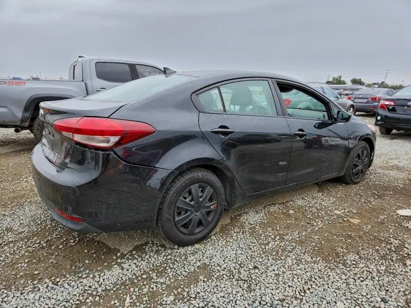 2017 KIA FORTE LX  