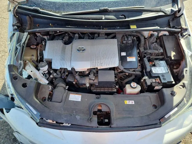 2018 TOYOTA PRIUS THREE  