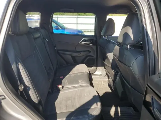 2023 MITSUBISHI OUTLANDER SE  