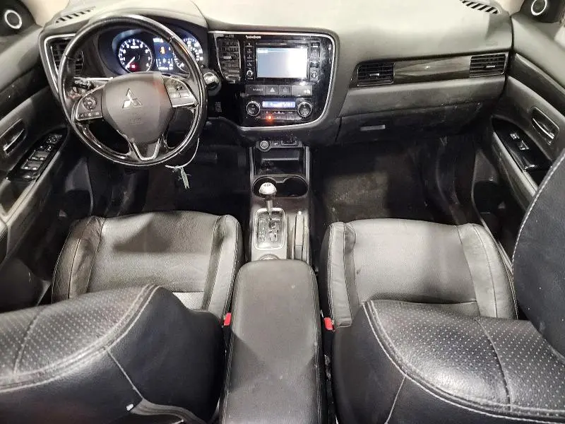 2016 MITSUBISHI OUTLANDER SE  