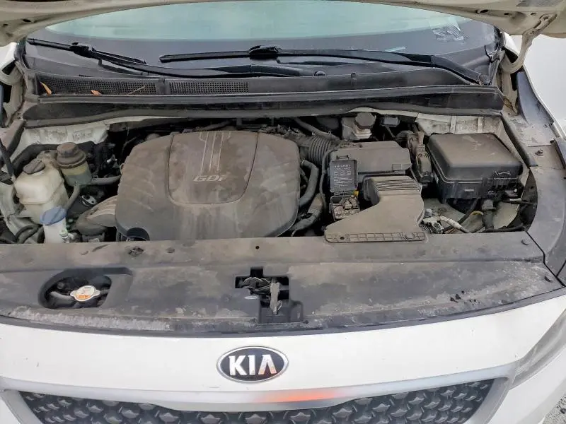 2017 KIA SEDONA LX  