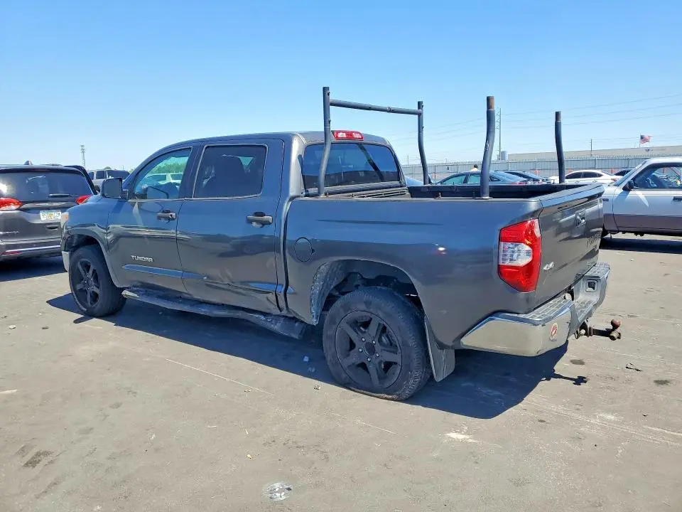 2017 TOYOTA TUNDRA SR5  